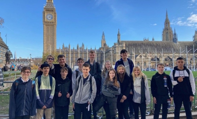 Severn Vale School - Year 10 Citizen and Politics Students Visit Parliament